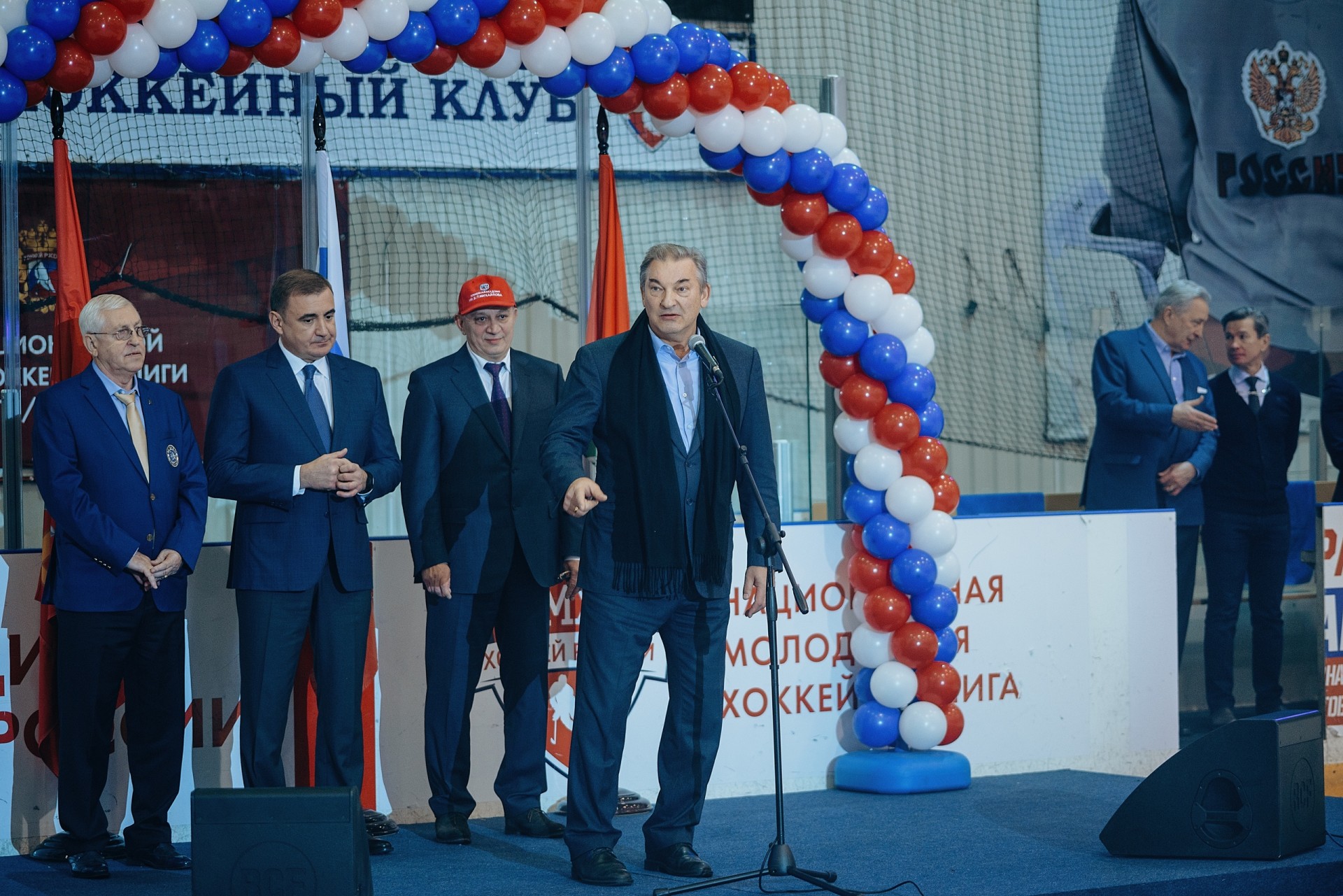 Президент ФХР Владислав Третьяк поздравил АКМ с выходом в плей-офф